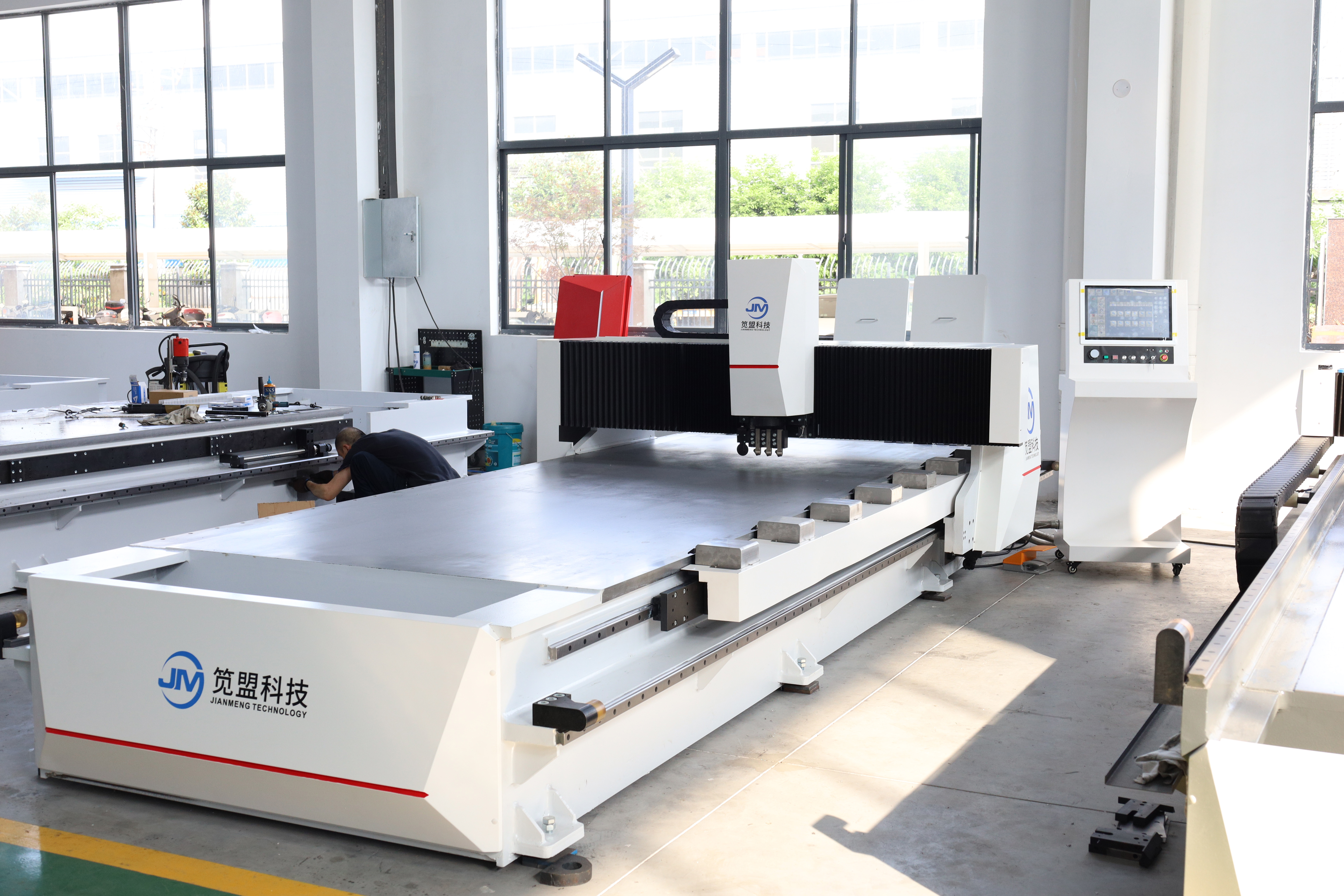 Ceithre thaobh CNC V Gearr Machine